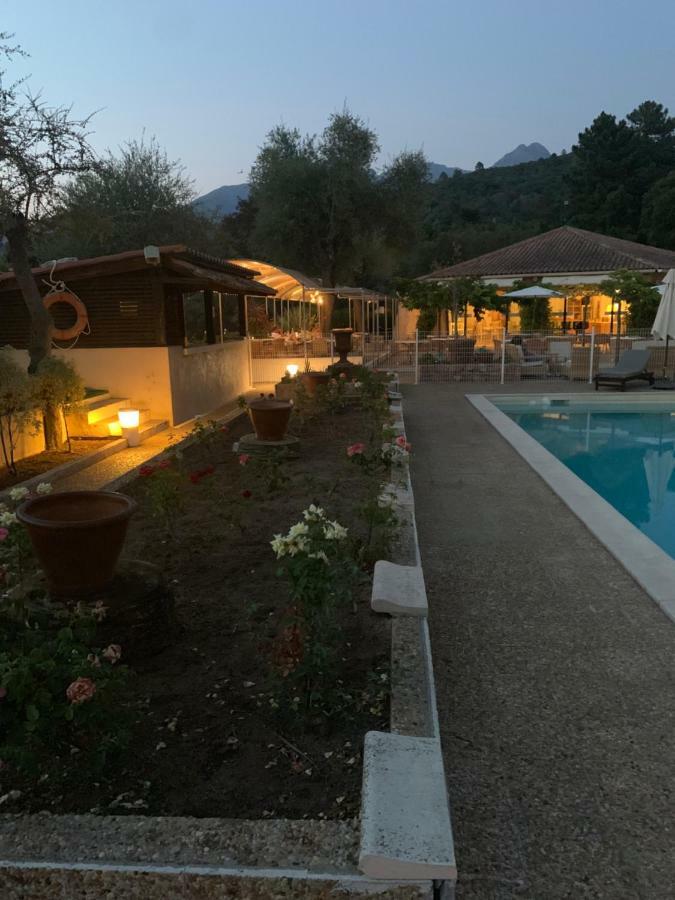 Готель Domaine De L'Oriu Serriera  Екстер'єр фото